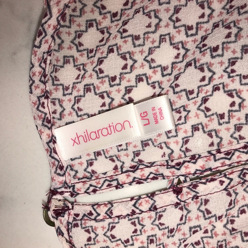 Patterned thin Tank Top - Picture 3 of 3